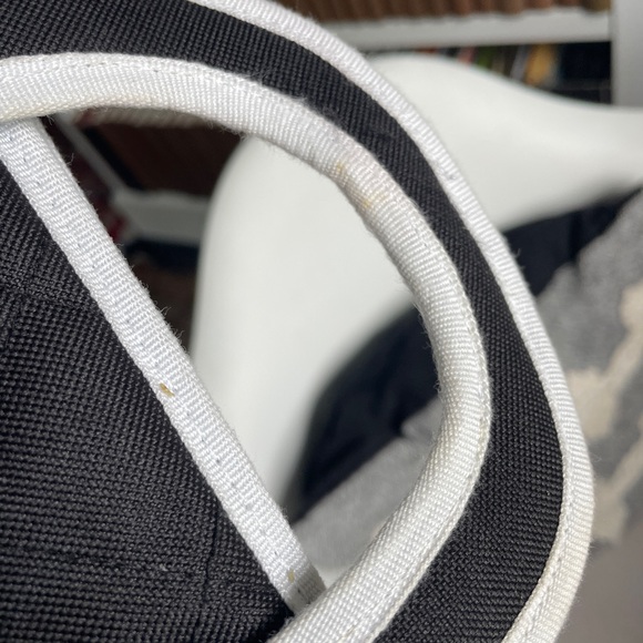 Authentic Jump from Paper Graffiti Spaceman Black Backpack - Picture 8 of 9